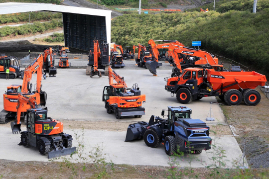 HD현대사이트솔루션의 건설기계. HD현대사이트솔루션 제공